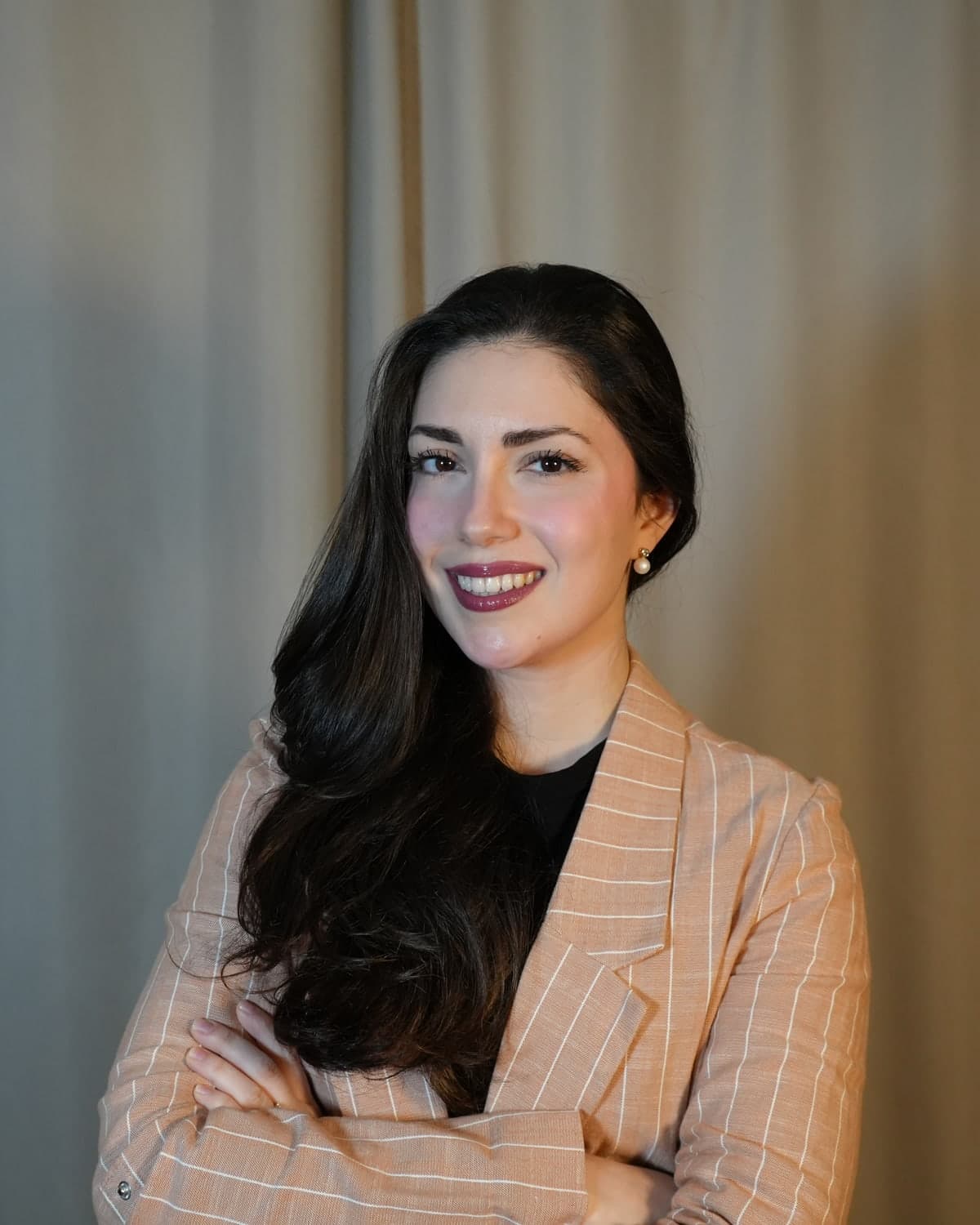 Retrato de Miryam Cámara, coach y graduada en Psicología